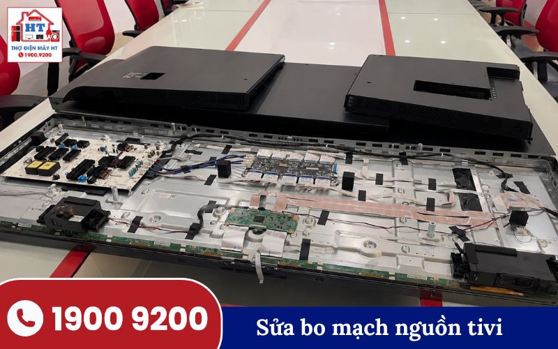 Bo mạch nguồn tivi bị lỗi cần sửa chữa để khắc phục tình trạng không lên nguồn
